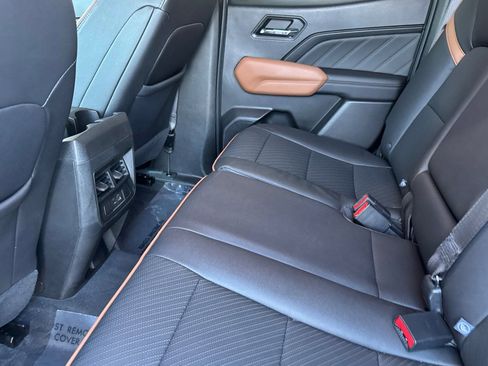 New 2023 GMC Canyon AT4 w/ AT4 Premium Package AWD/4WD image 13