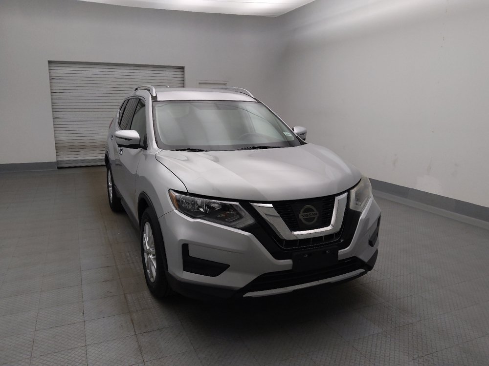 Used 2017 Nissan Rogue SV w/ SV Premium Package FWD image 14
