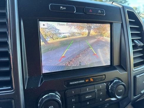 Used 2019 Ford F150 XLT image 19