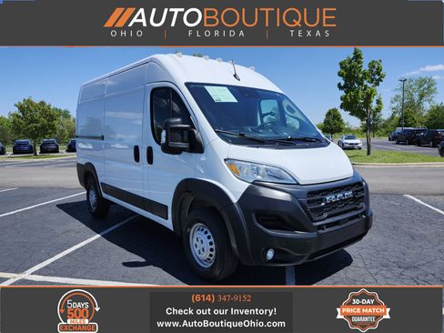 Used 2025 RAM ProMaster 2500 w/ Safety Group FWD image 1