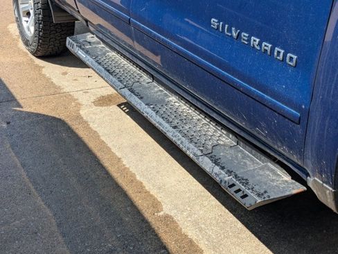 Used 2018 Chevrolet Silverado 1500 LT w/ All Star Edition image 12