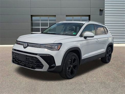 New 2025 Volkswagen Taos SEL image 7