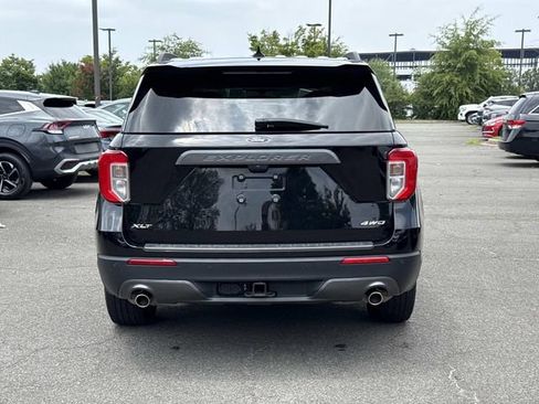 Used 2023 Ford Explorer XLT w/ Equipment Group 202A AWD/4WD image 3