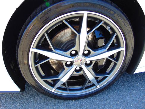 Used 2022 Chevrolet Corvette Stingray Preferred Cpe w/ Z51 Performance Package image 45