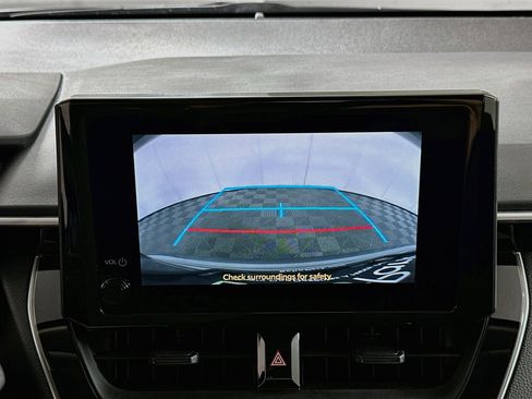 Used 2026 Toyota Corolla LE FWD image 22