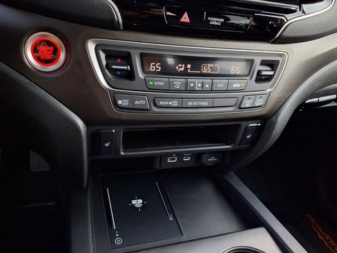 Used 2025 Honda Ridgeline TrailSport image 23