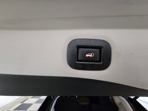 Used 2019 Nissan Rogue SV w/ Premium Package image 29