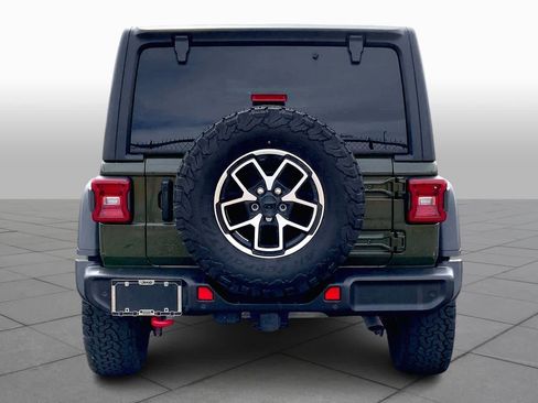 Used 2024 Jeep Wrangler Unlimited Rubicon w/ Technology Group image 5