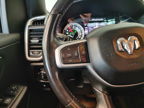 Used 2022 RAM 1500 Big Horn AWD/4WD image 17