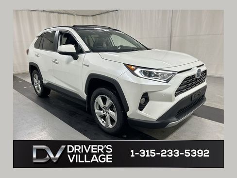 Used 2021 Toyota RAV4 Limited image 1