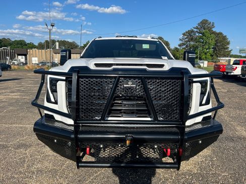 Used 2024 GMC Sierra 2500 AT4 w/ AT4 Premium Plus Package image 5