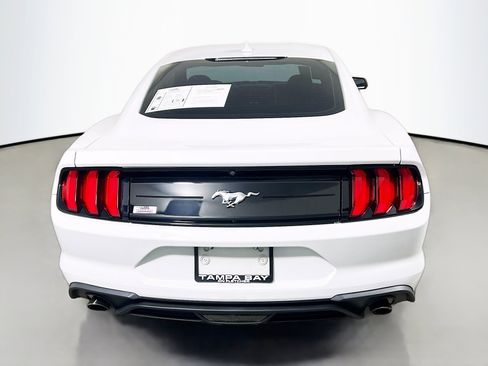 Used 2021 Ford Mustang Coupe image 6