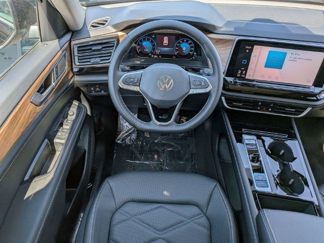 New 2026 Volkswagen Atlas SE FWD image 17
