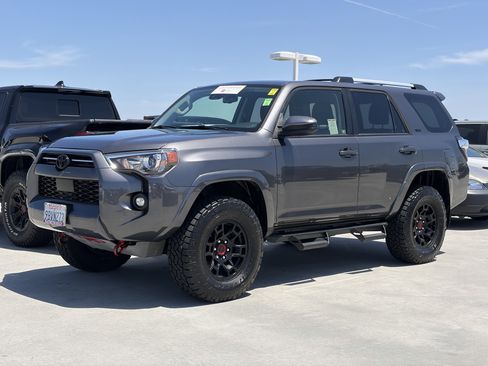 Certified 2022 Toyota 4Runner SR5 RWD image 6