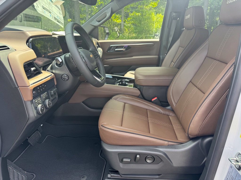 New 2026 Chevrolet Tahoe High Country w/ Sun And Tow Package AWD/4WD image 14