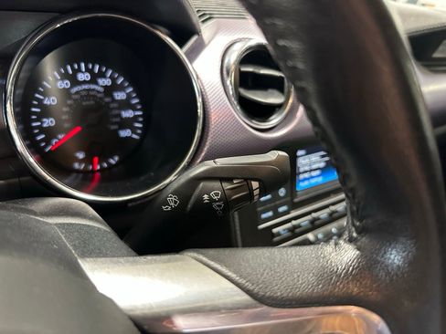 Used 2017 Ford Mustang GT RWD image 21