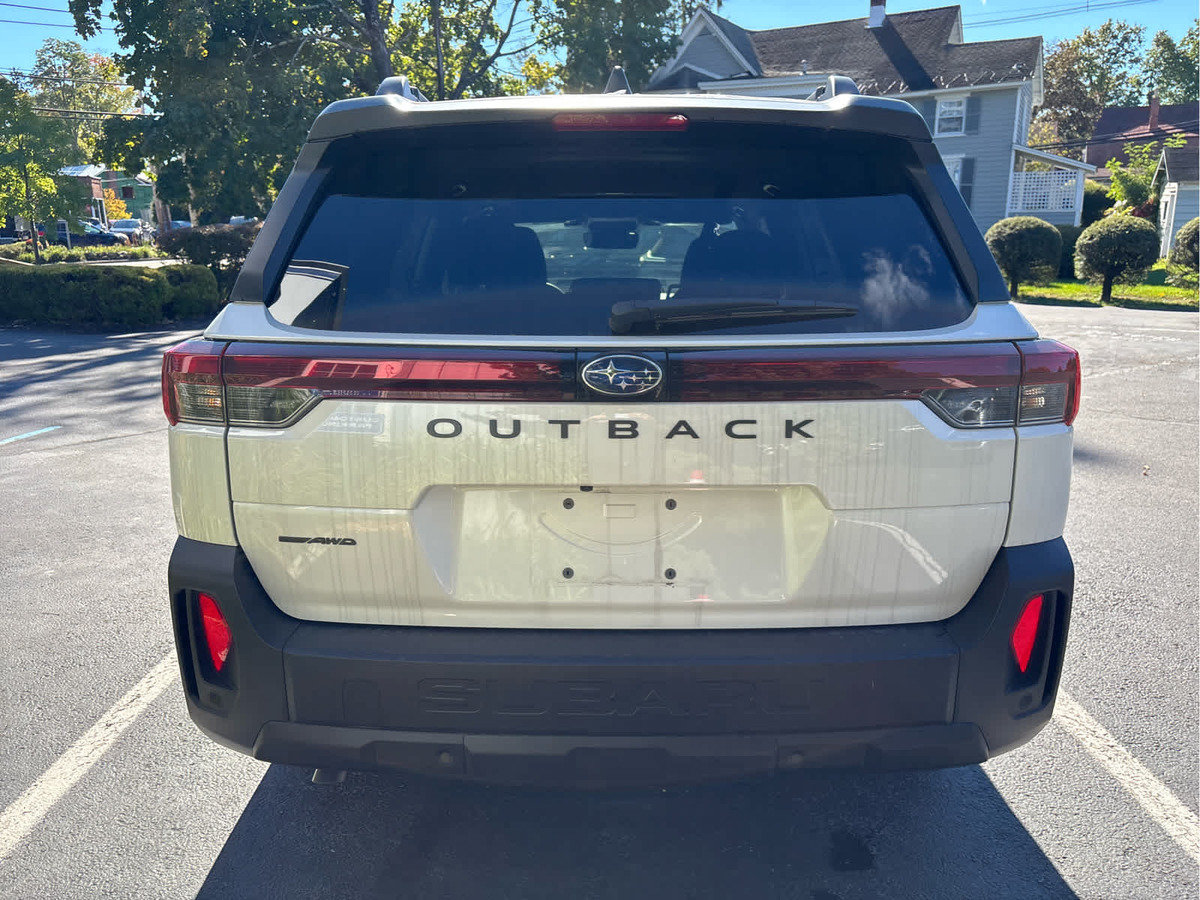 New 2026 Subaru Outback Limited AWD/4WD image 4