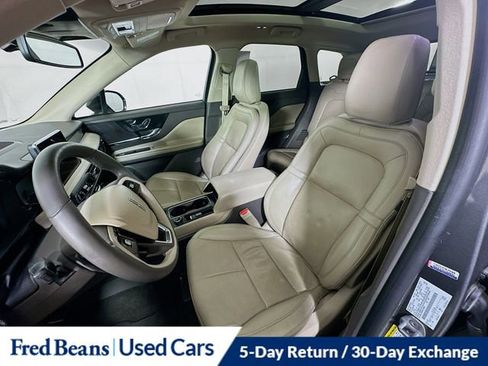 Certified 2022 Lincoln Corsair Standard w/ Premium Package image 23