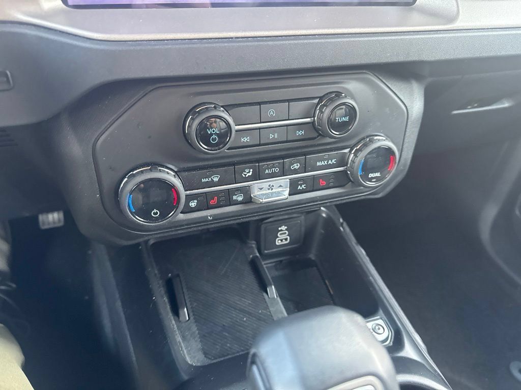 Certified 2026 Ford Bronco Outer Banks AWD/4WD image 23