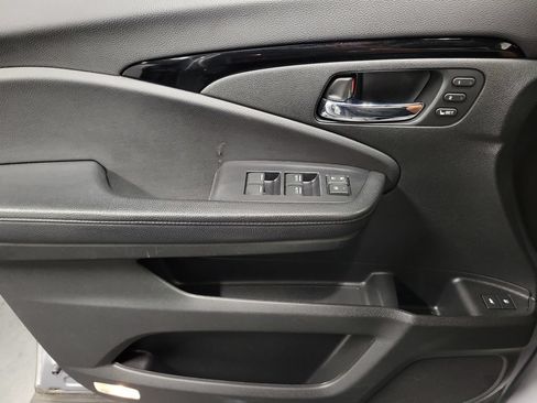 Used 2019 Honda Passport Touring image 24
