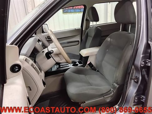 Used 2008 Ford Escape XLS AWD/4WD image 10