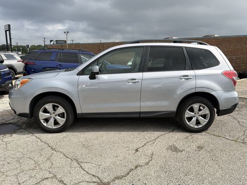 Used 2016 Subaru Forester 2.5i Premium w/ Popular Package #2 AWD/4WD image 6