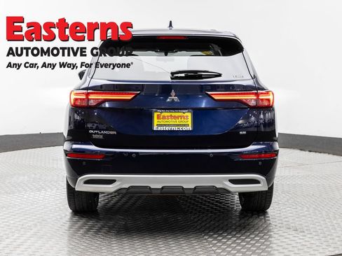 Used 2022 Mitsubishi Outlander SE AWD/4WD image 6