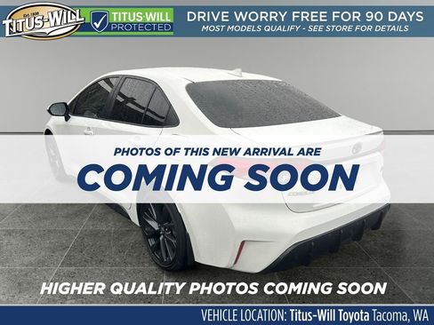 Used 2024 Toyota Corolla SE w/ SE Premium Package image 3