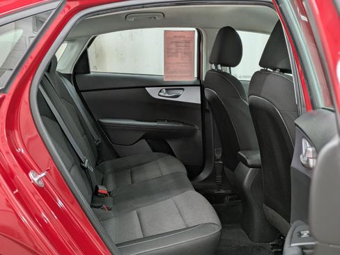 Used 2022 Kia Forte LXS image 16