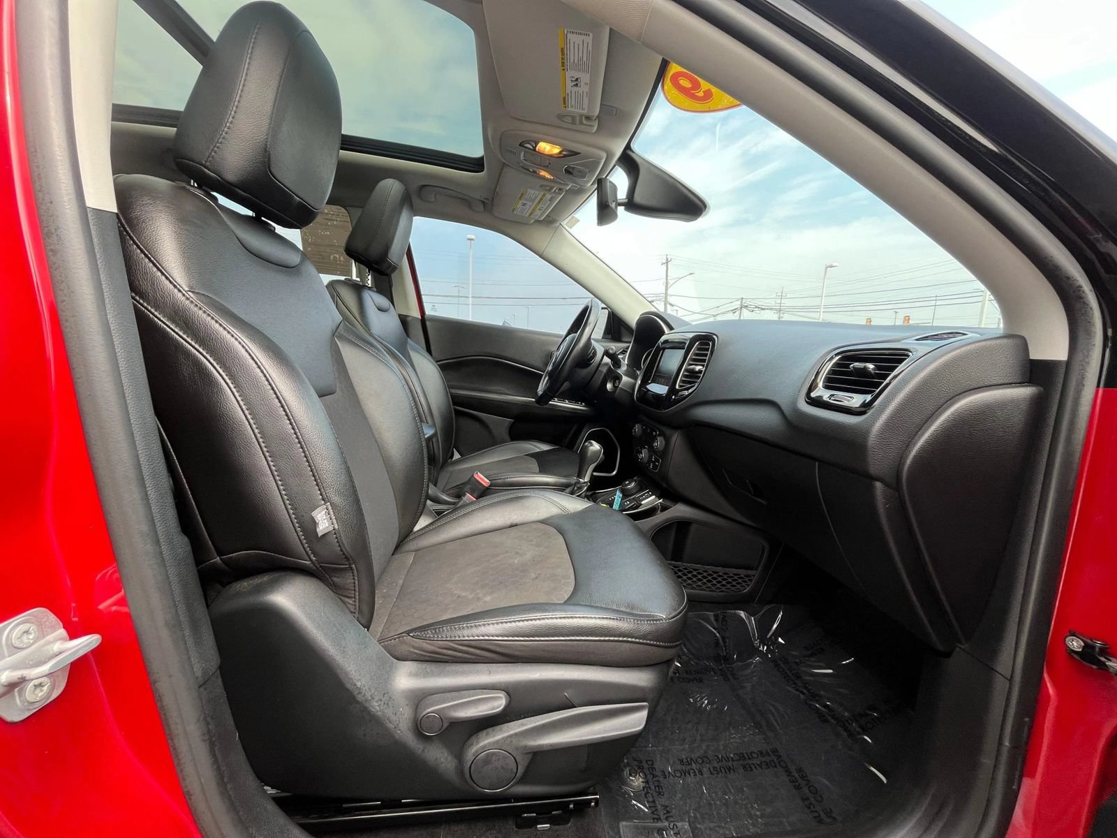 Used 2019 Jeep Compass Latitude AWD/4WD image 29