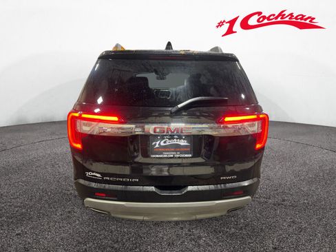 Used 2023 GMC Acadia SLT w/ Preferred Package image 6