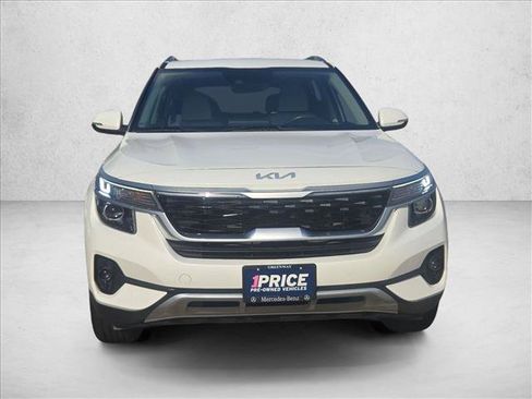 Used 2022 Kia Seltos EX AWD/4WD image 2