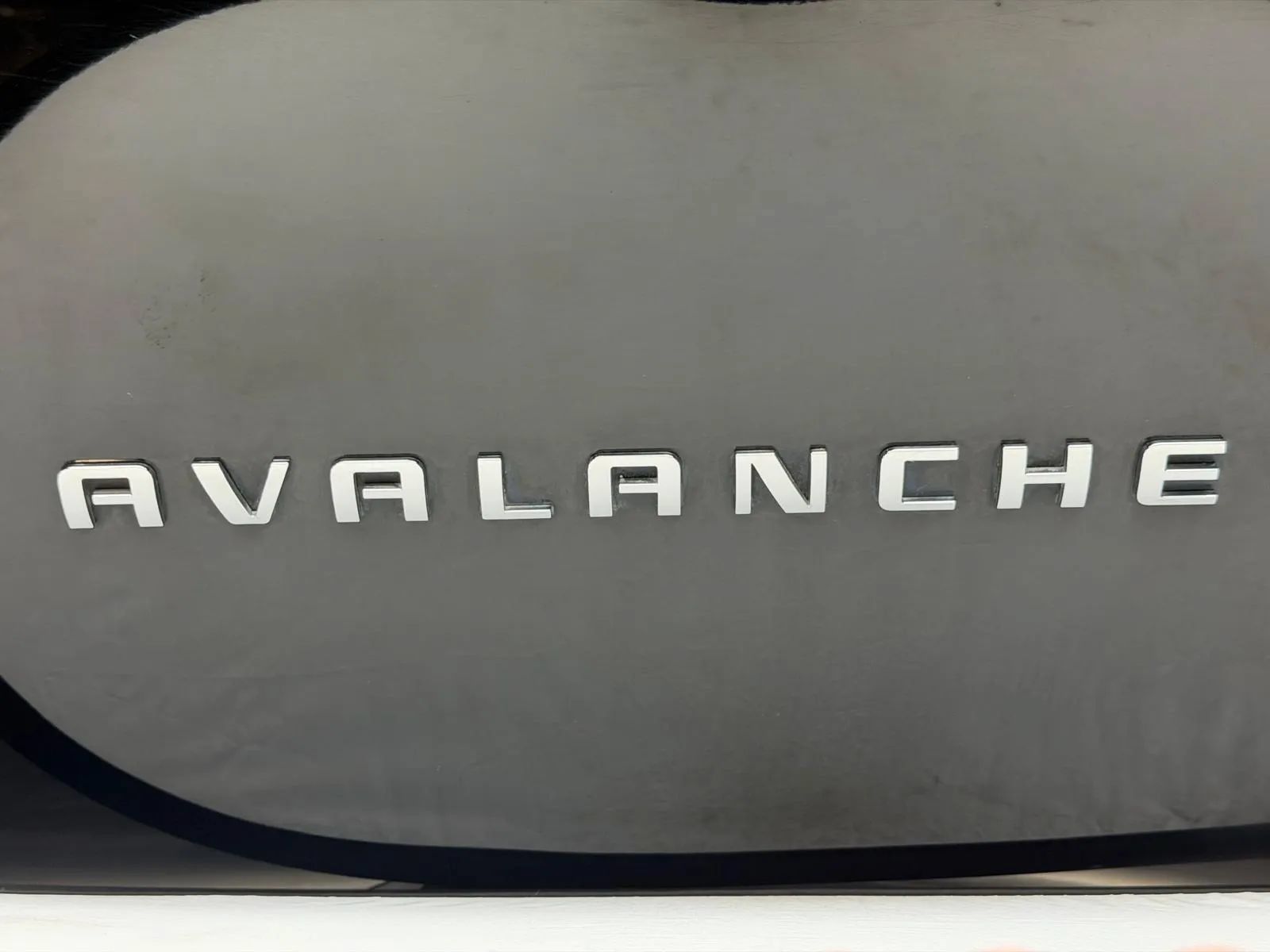 Used 2013 Chevrolet Avalanche LT w/ Suspension Package, Off-Road AWD/4WD image 9