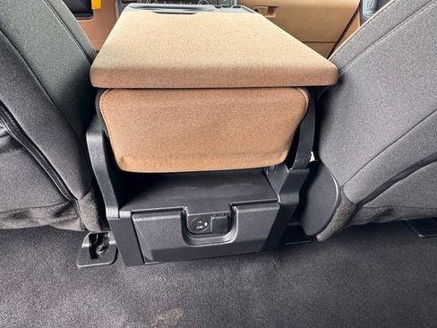 Used 2023 Ford F150 XLT RWD image 28