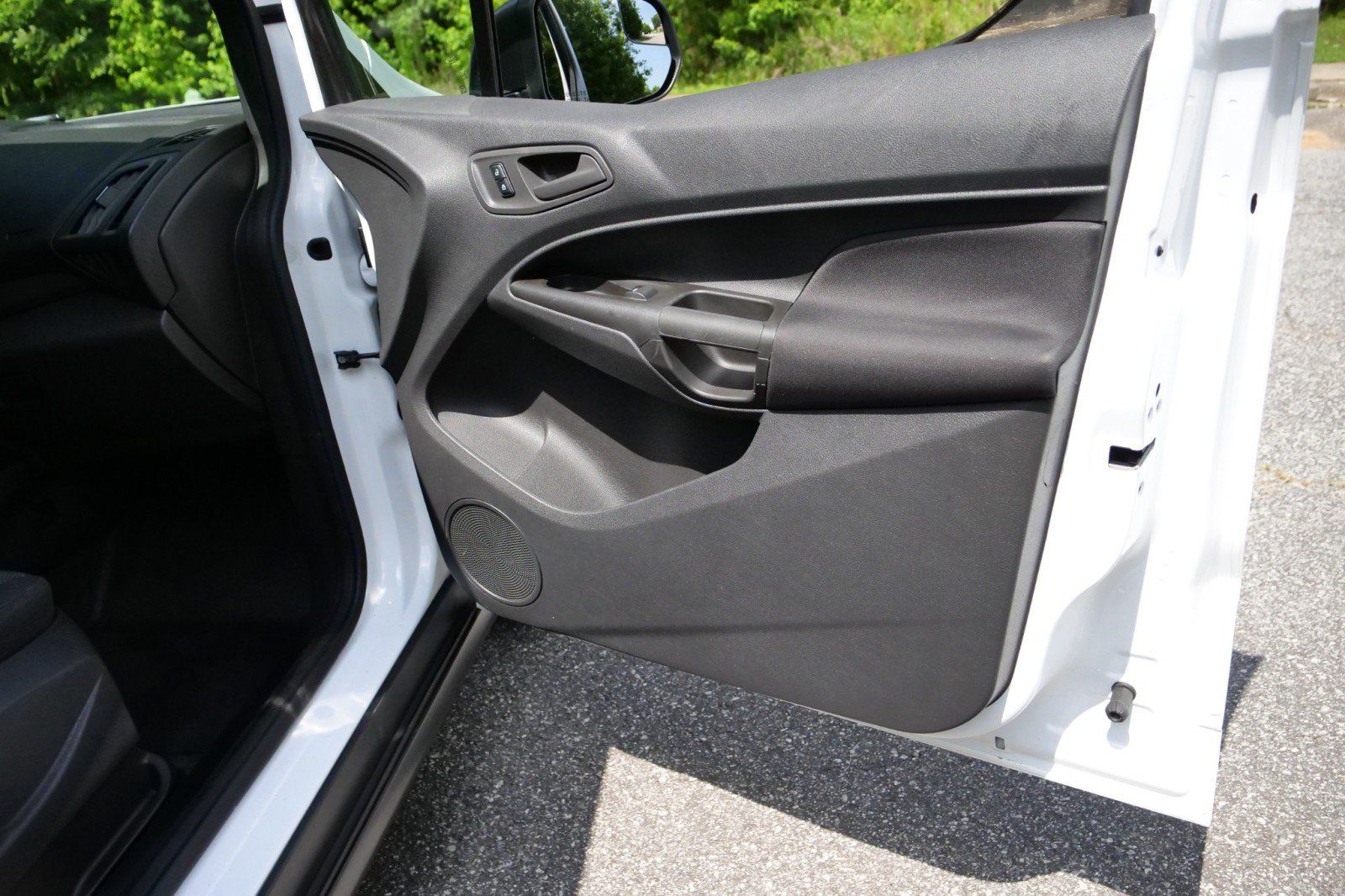 Used 2015 Ford Transit Connect XL FWD image 33