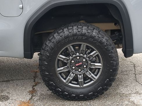 Used 2024 GMC Sierra 1500 AT4X AWD/4WD image 11