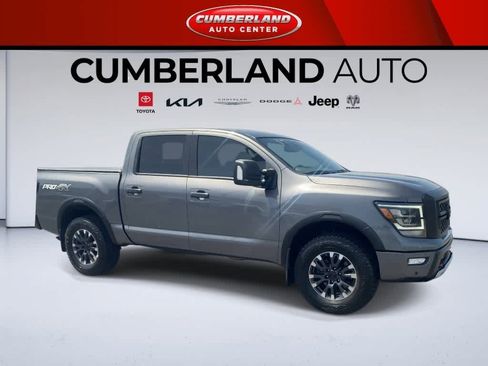Used 2022 Nissan Titan PRO-4X w/ Pro-4x Convenience Package image 2