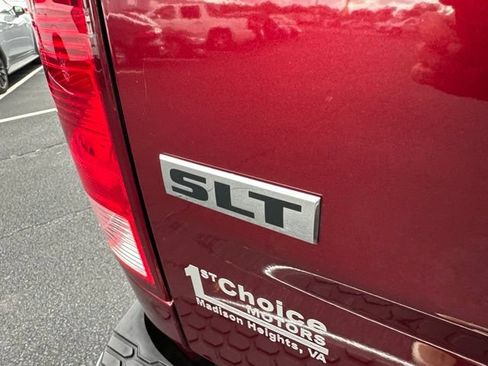 Used 2024 RAM 1500 Classic SLT AWD/4WD image 32