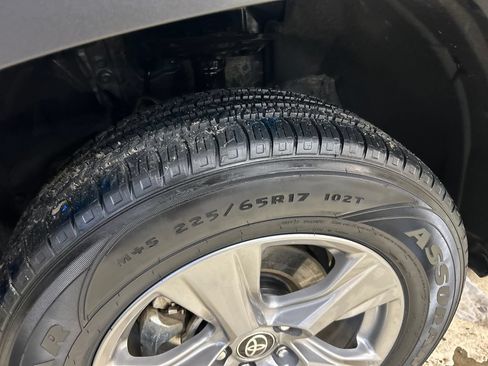 Certified 2025 Toyota RAV4 XLE AWD/4WD image 11