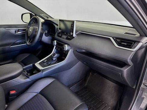 Used 2019 Toyota RAV4 XSE AWD/4WD image 30