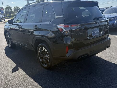 New 2025 Subaru Forester Premium image 5