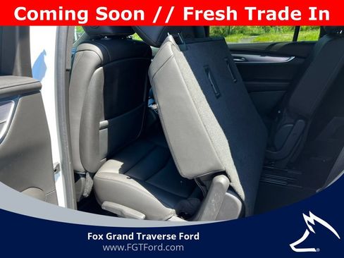 Used 2024 Cadillac XT6 Luxury w/ LPO, Floor Liner Package AWD/4WD image 5