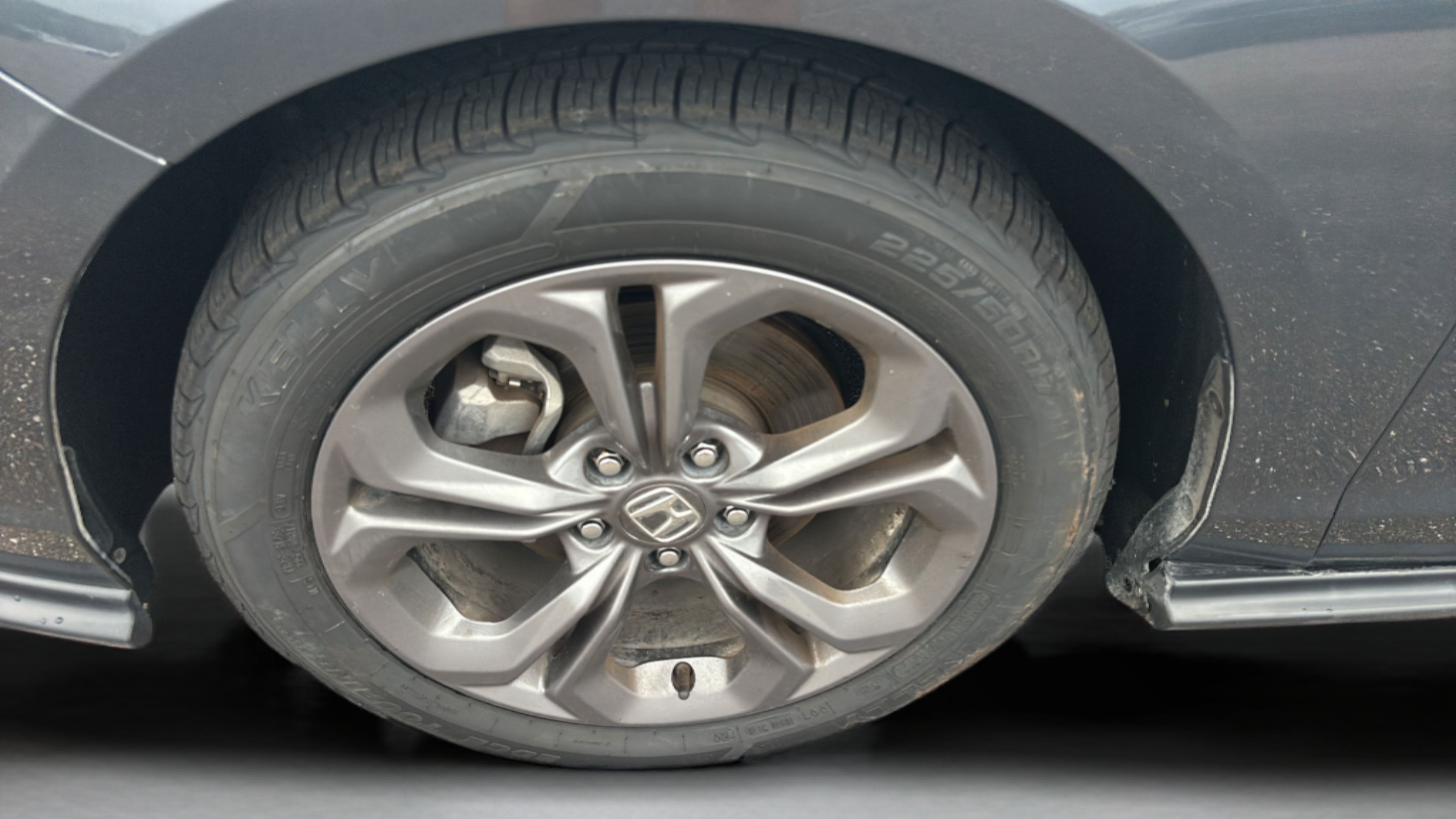 Used 2023 Honda Accord EX image 31