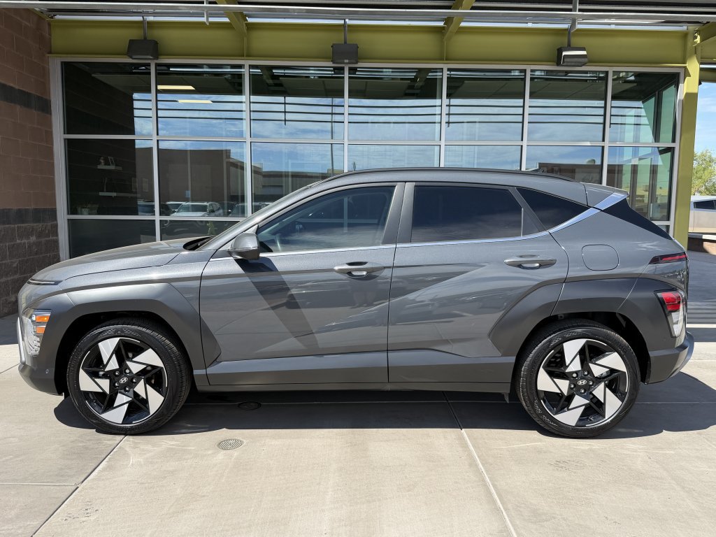 Used 2024 Hyundai Kona Limited FWD image 7