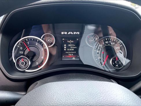 Used 2024 RAM 2500 Tradesman w/ Chrome Appearance Group AWD/4WD image 25