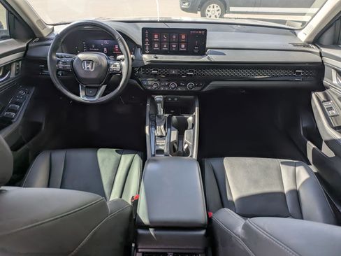 Used 2025 Honda Accord Touring image 31
