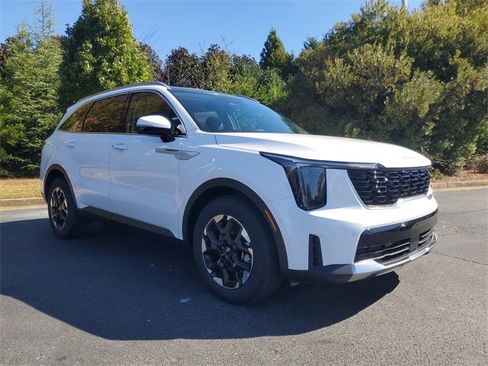 New 2026 Kia Sorento S w/ S Panoramic Sunroof Package image 3