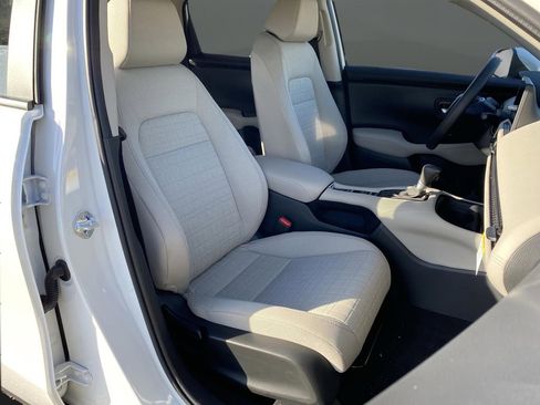 New 2026 Honda HR-V LX image 28