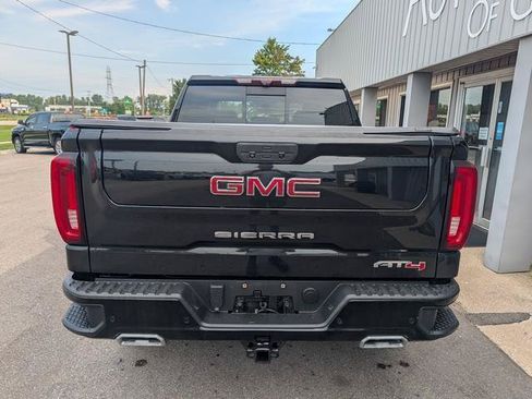Used 2020 GMC Sierra 1500 AT4 w/ AT4 Premium Package AWD/4WD image 3