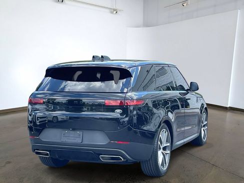 Used 2023 Land Rover Range Rover Sport SE AWD/4WD image 4